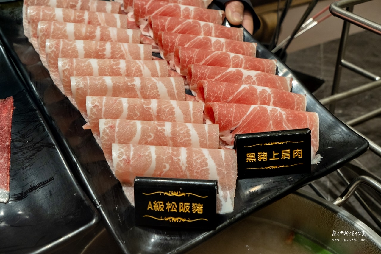 新巴適經典麻辣鍋(菜單)澎湖火鍋吃到飽 7種湯底 價格690元! - 第22張圖 新巴適肉品拼盤