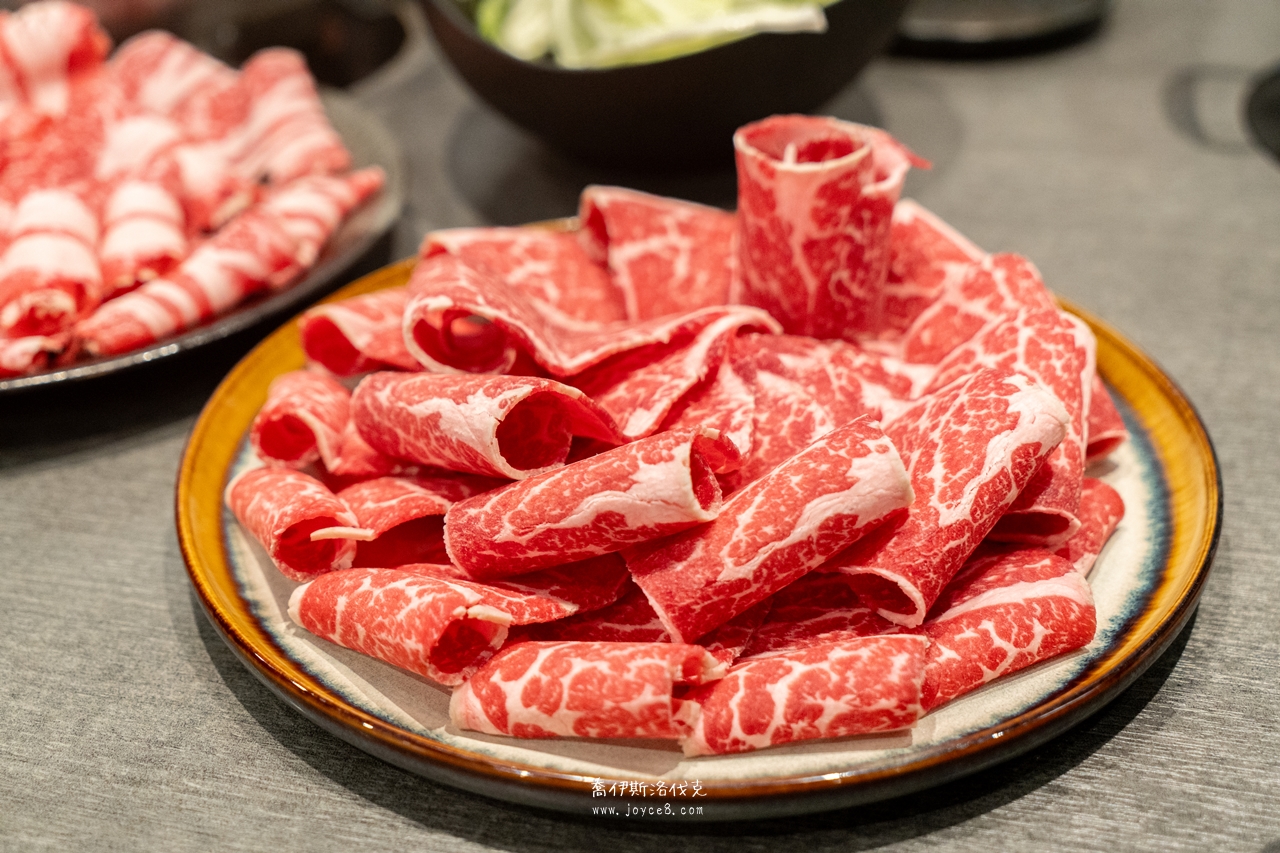 一條雞湯火鍋12oz Prime頂級翼板牛肉