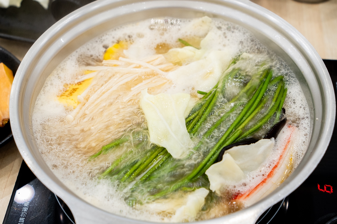 錢都日式涮涮鍋三峽北大店|好吃嗎?菜單、價格一次看 - 第9張圖 剝皮辣椒鳳梨鍋B餐肉盤